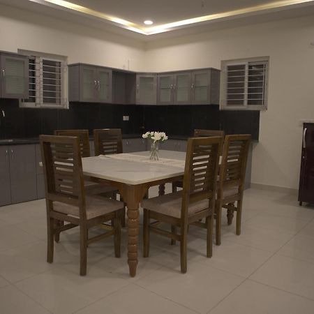 Dcasa Apartment Hotel Hyderabad Eksteriør bilde