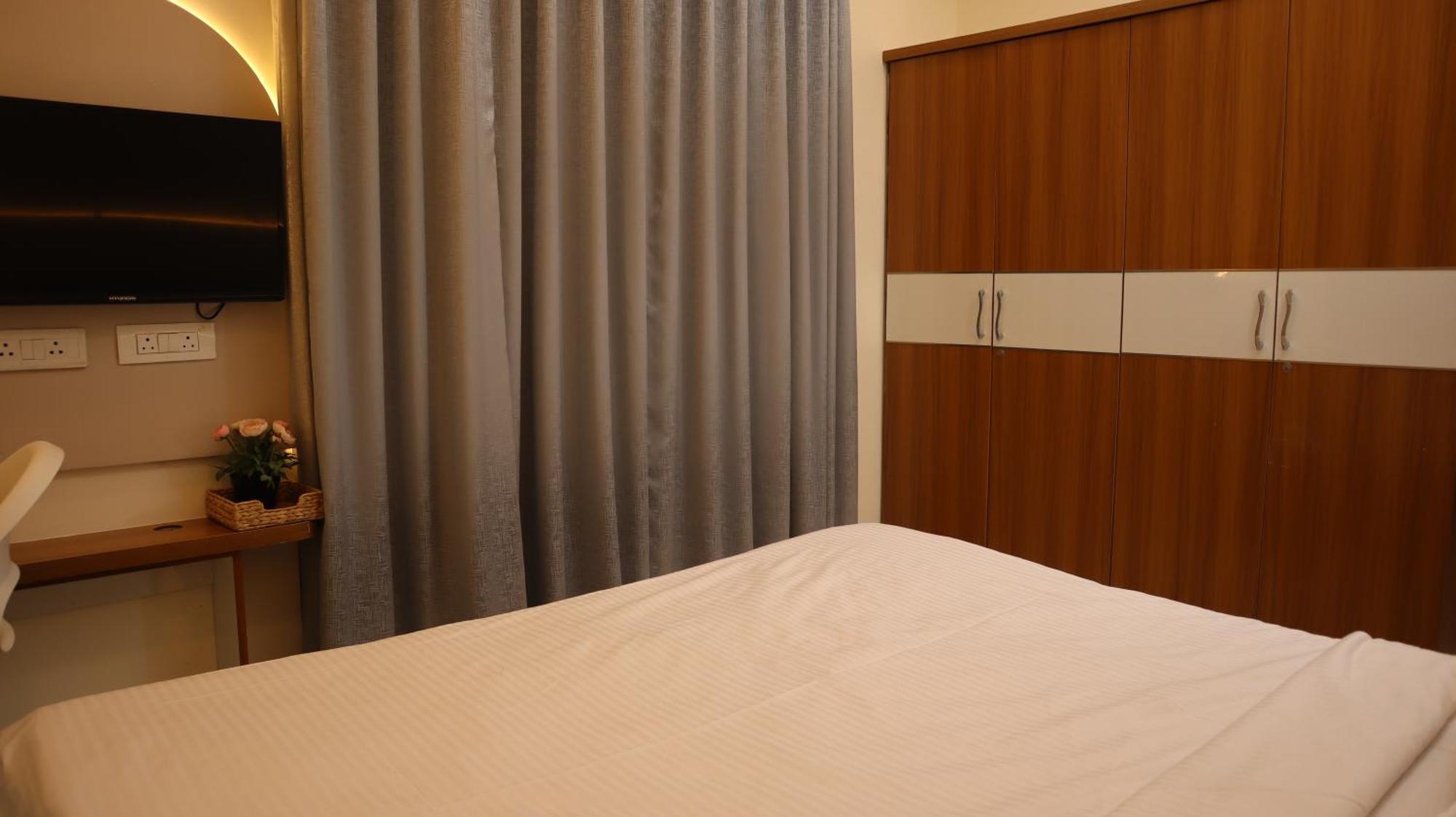 Dcasa Apartment Hotel Hyderabad Eksteriør bilde