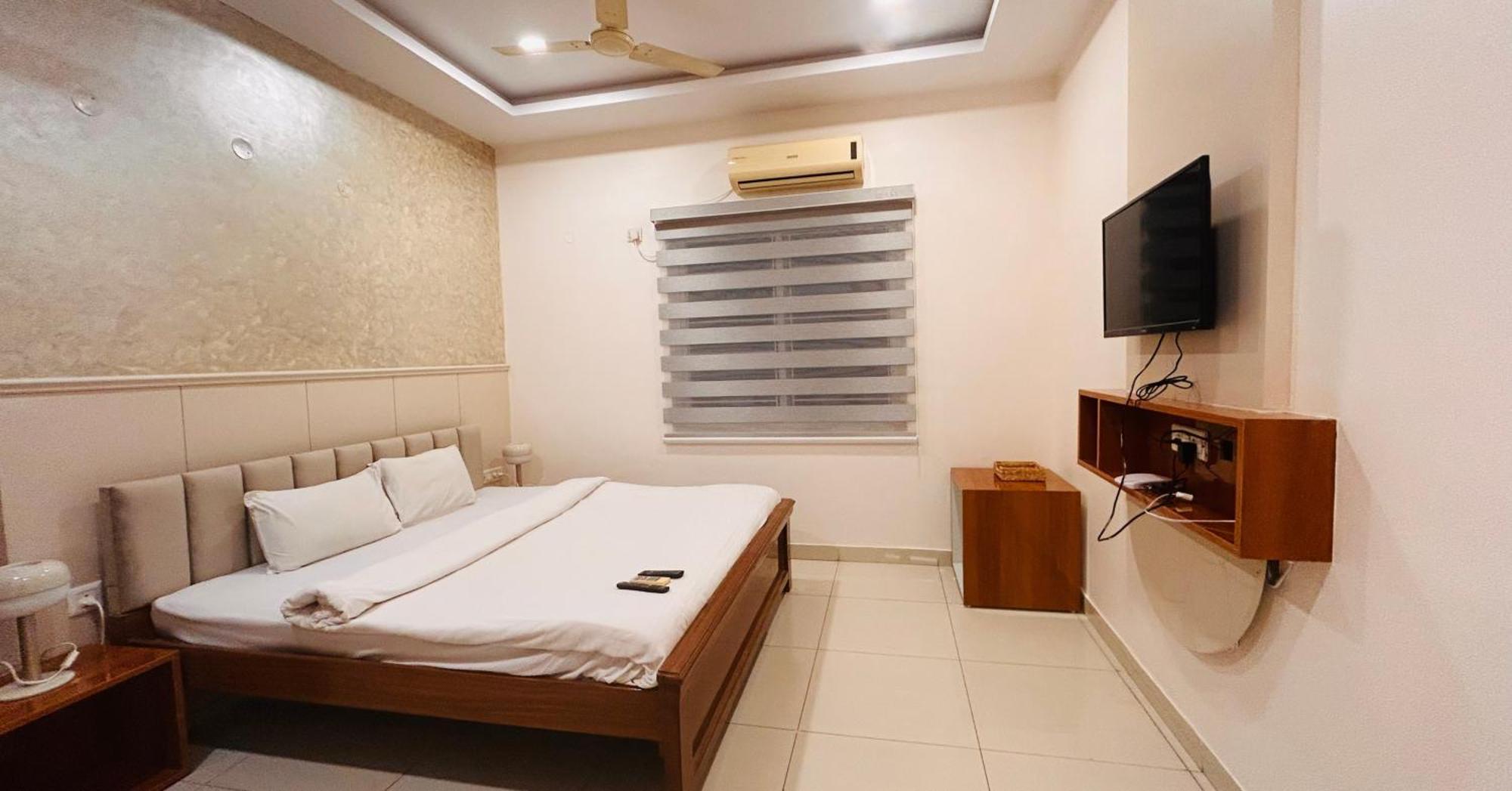 Dcasa Apartment Hotel Hyderabad Eksteriør bilde